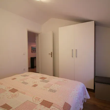 Authentisches Steinhaus Mit Garten, Grill, Spielplatz, Trampolin Tatil Evi