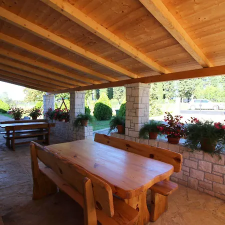Tatil Evi Authentisches Steinhaus Mit Garten, Grill, Spielplatz, Trampolin *