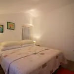 Authentisches Steinhaus Mit Garten, Grill, Spielplatz, Trampolin * Kaštelir
